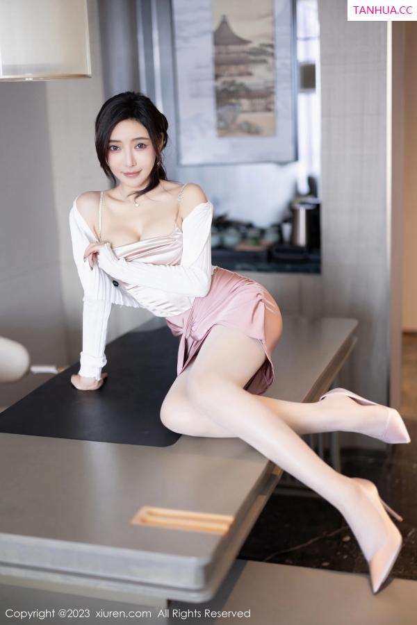 王馨瑶  [XiuRen]高清写真图 2023.11.09 No.7640 王馨瑶yanni 时尚美腿第38张图片